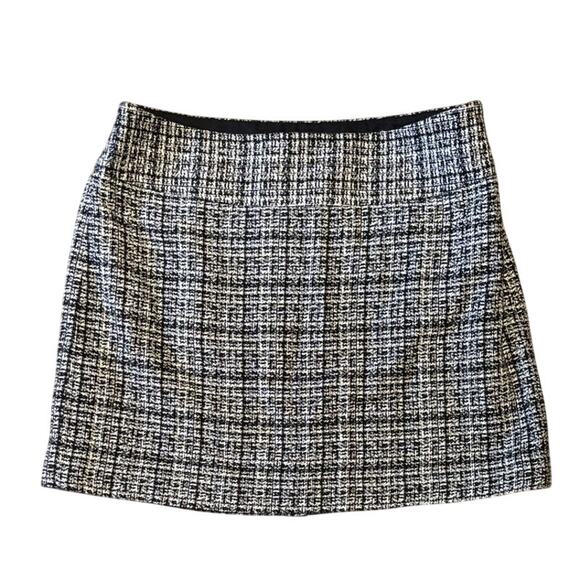 The Limited Tweed Mini Skirt, Black & White, Lined, Size 4, EUC - Picture 1 of 4